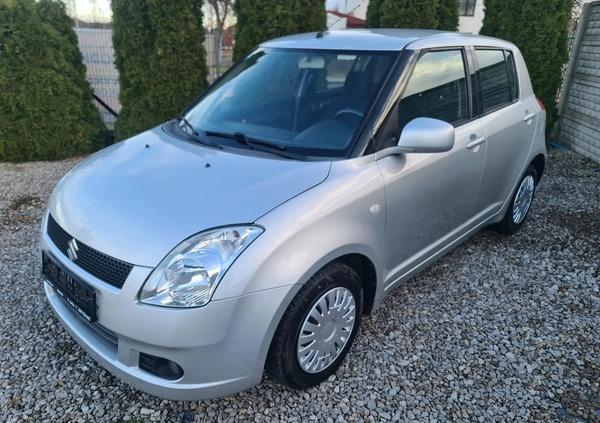 Suzuki Swift cena 15500 przebieg: 198600, rok produkcji 2007 z Szczecin małe 211